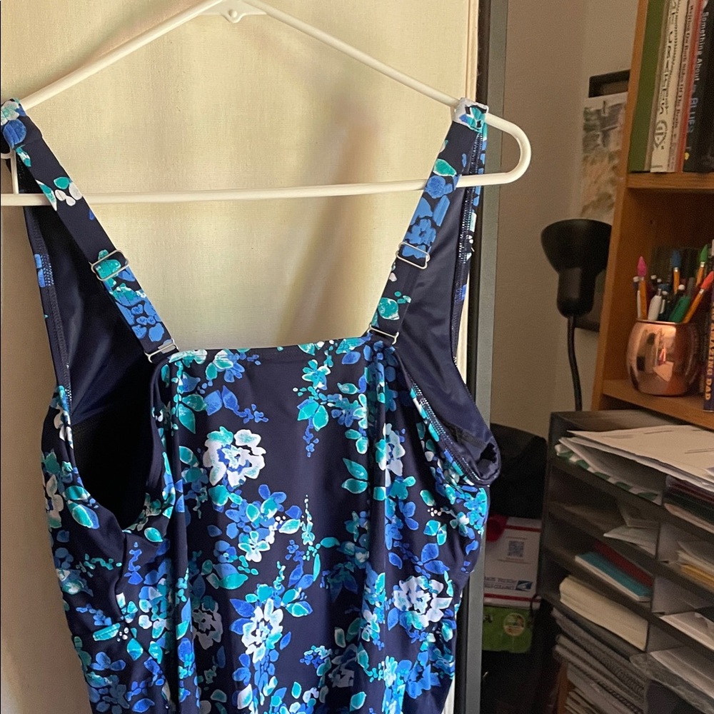 Lands' End Blue Floral Women's Tankini Swimsuit Top 18DDD - Picture 3 of 6
